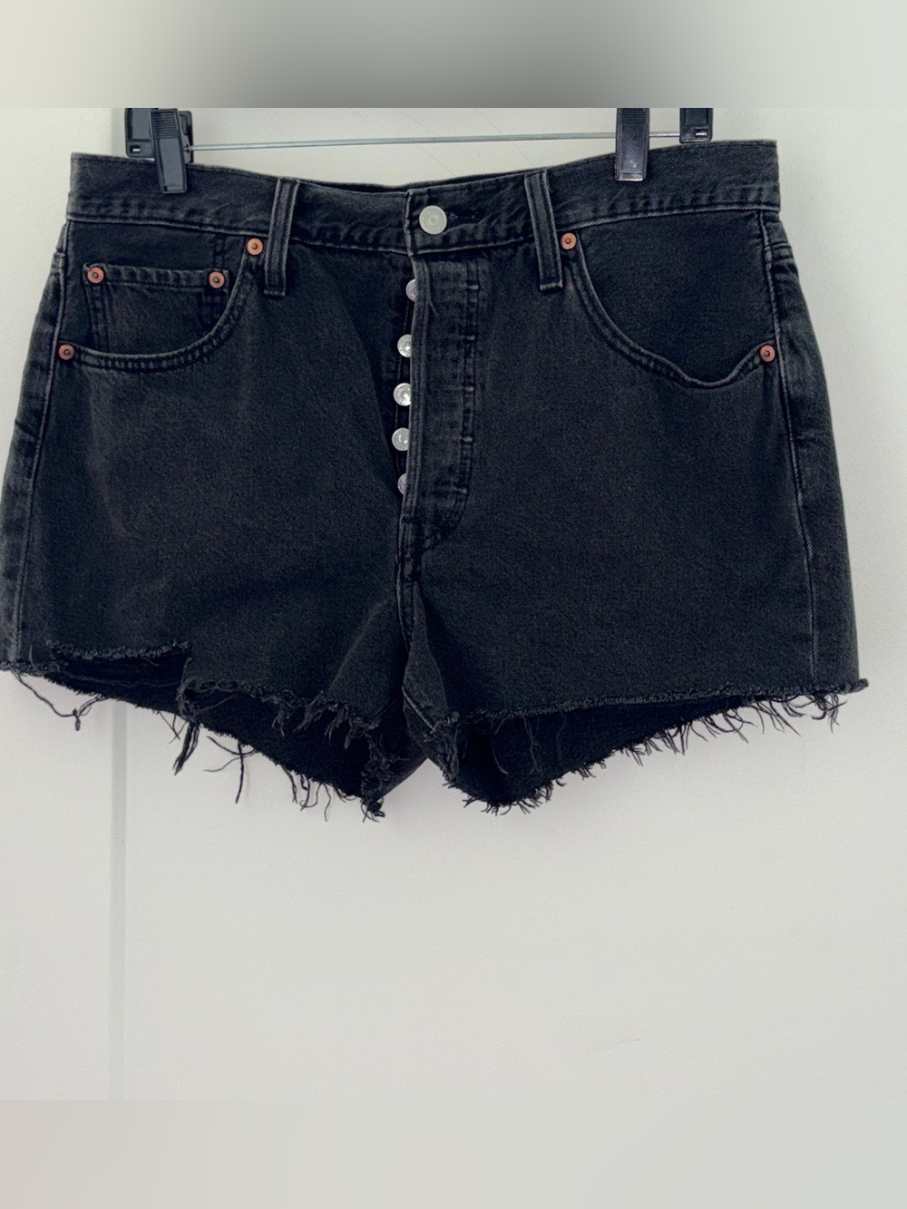 Levi's 501 cutoff jean shorts women's sz 32 EUC LN